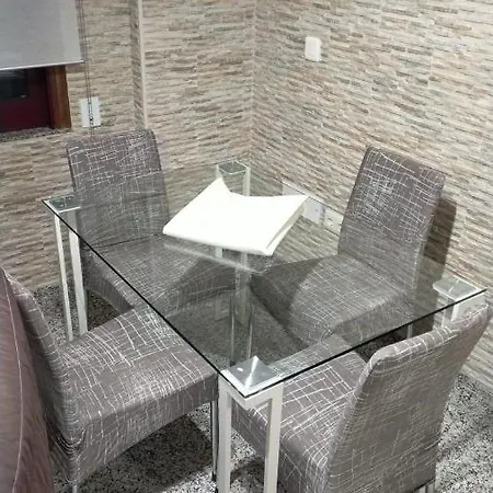 Atico Tipo Loft Centro De アパート Mugardos