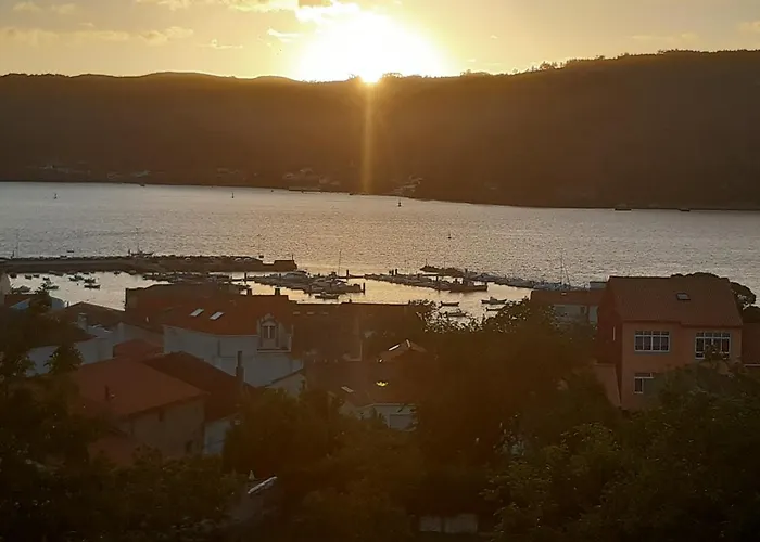 Atico Tipo Loft Centro De * Mugardos